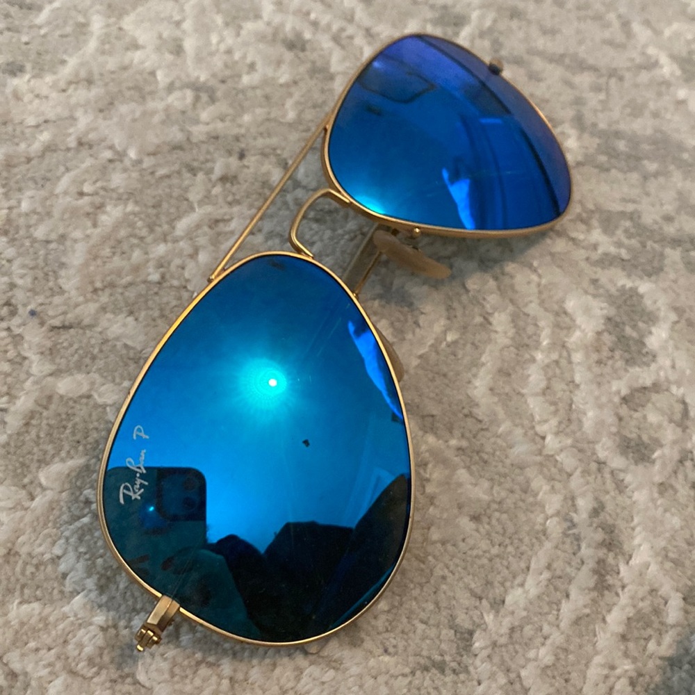RAY BAN AVIATORS